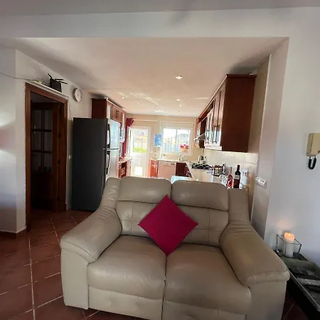 לינה וארוחת בוקר Casa Ohana Novo Sancti Petri *